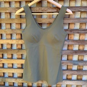 KNIX LuxeLift Tank Top M